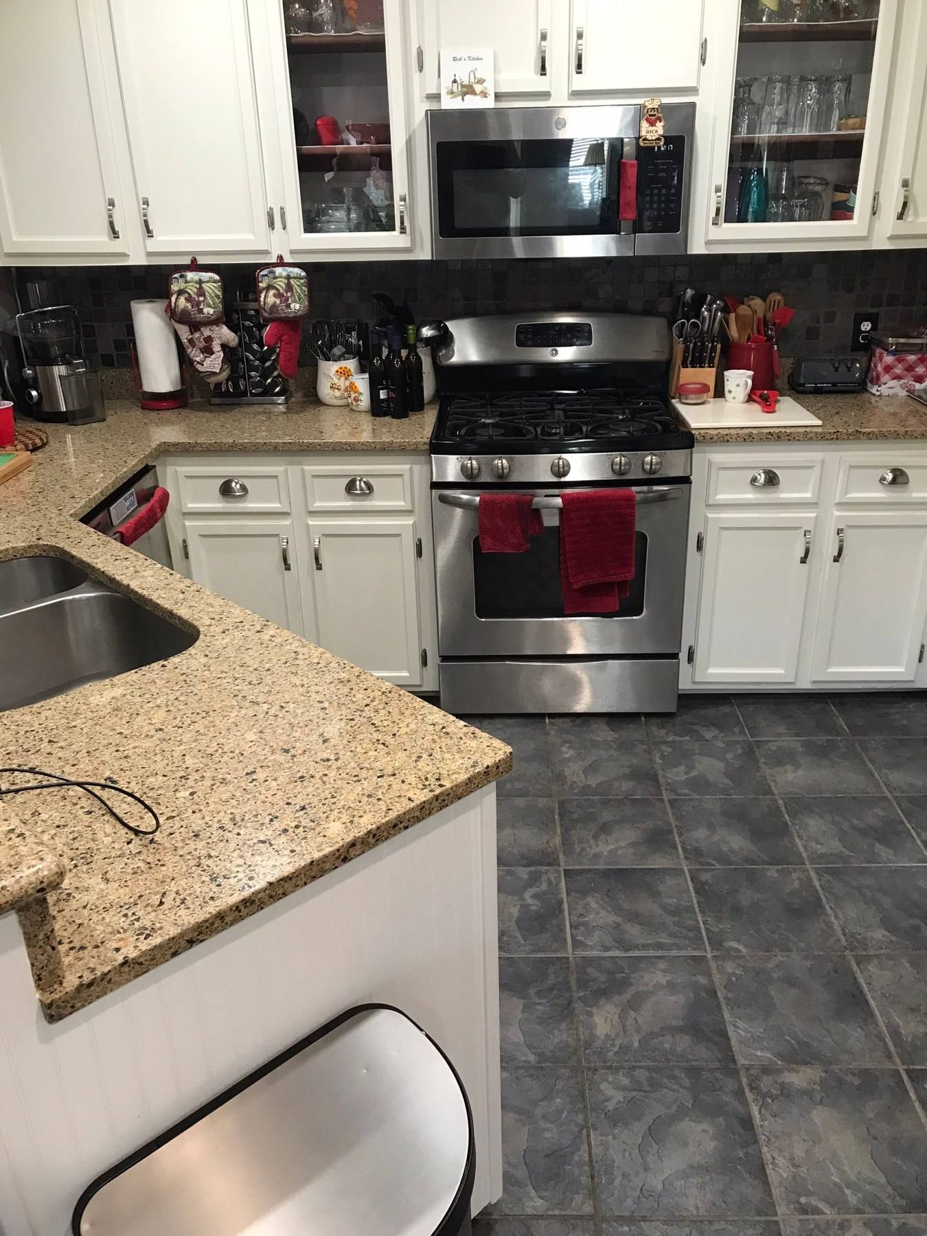 Dated kitchen with laminate counters before remodeling in Gaston, SC